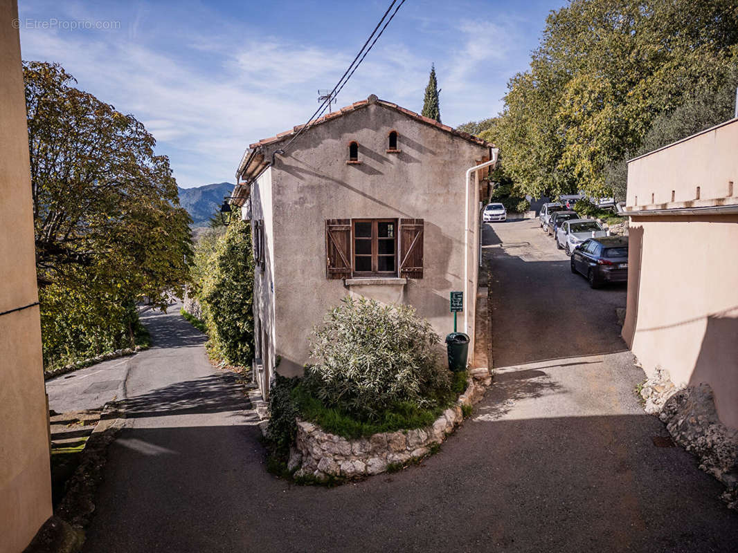 Maison à CAMPS-LA-SOURCE