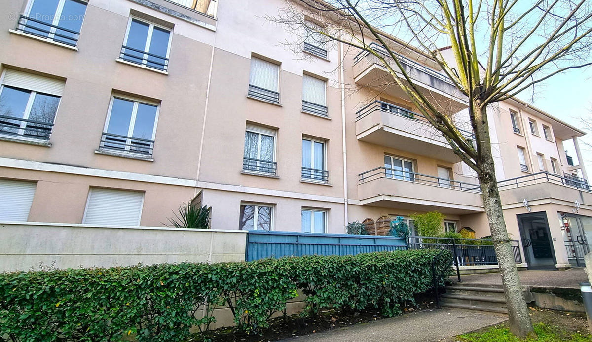 Appartement à CARRIERES-SUR-SEINE