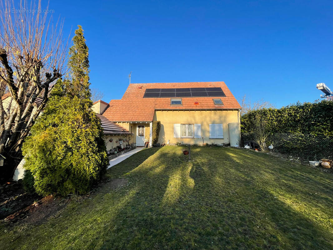 Maison à VERNEUIL-SUR-SEINE