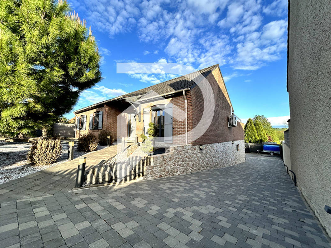 Maison à LES RUES-DES-VIGNES