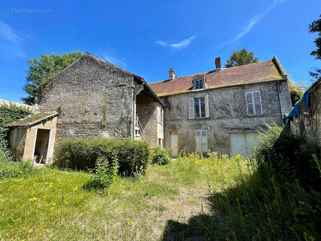 Maison à MATHIEU