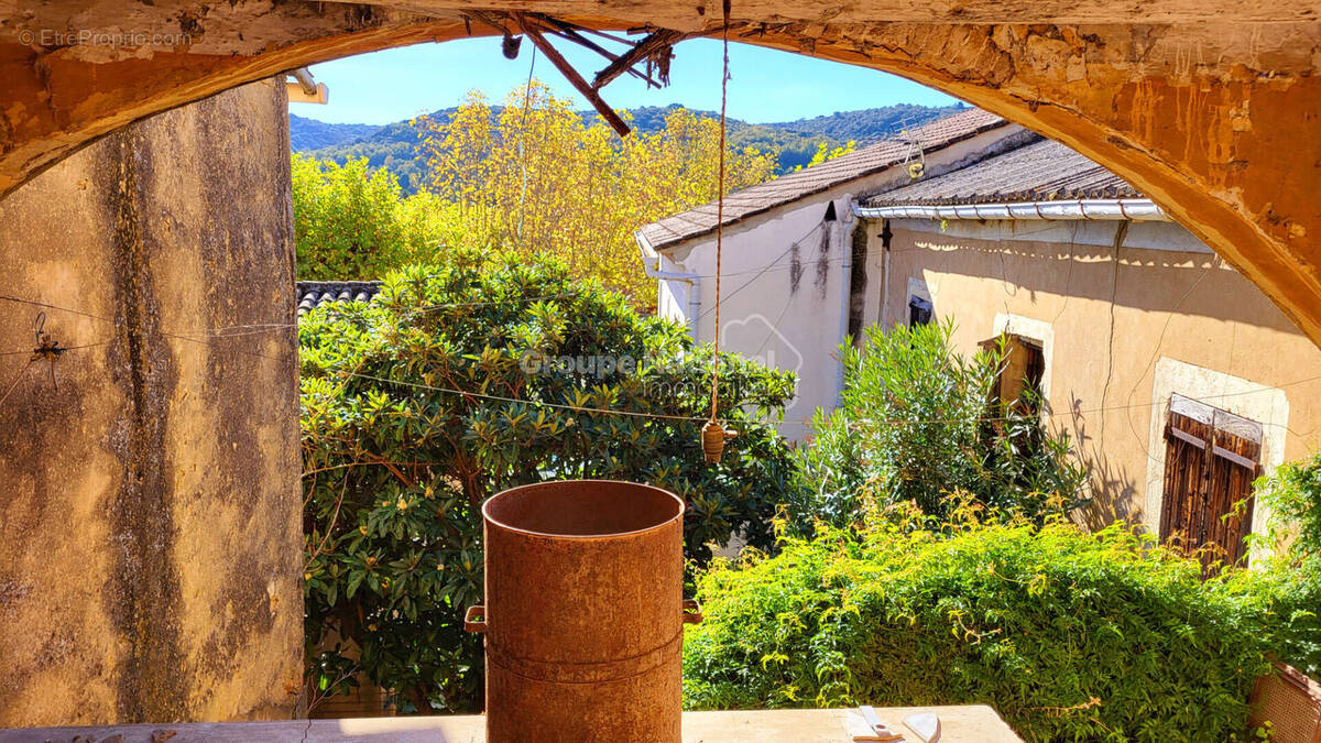 Maison à UZES