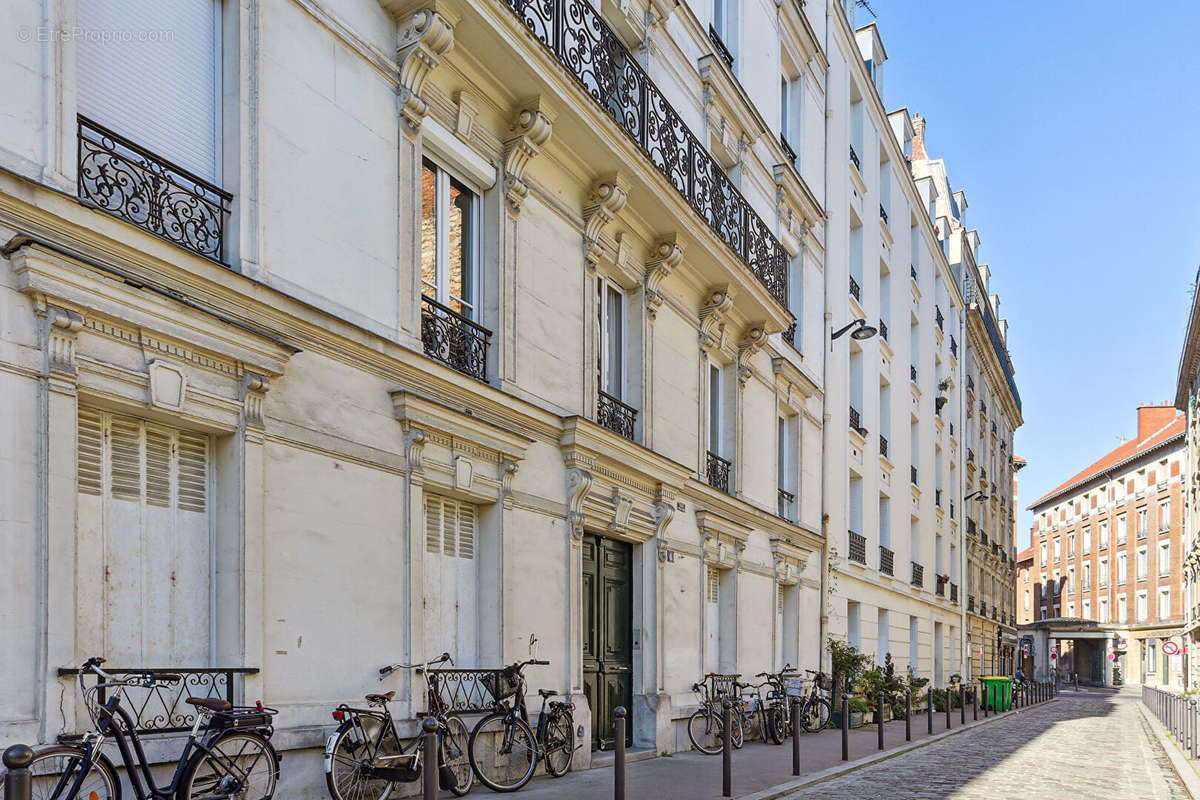 Appartement à PARIS-14E