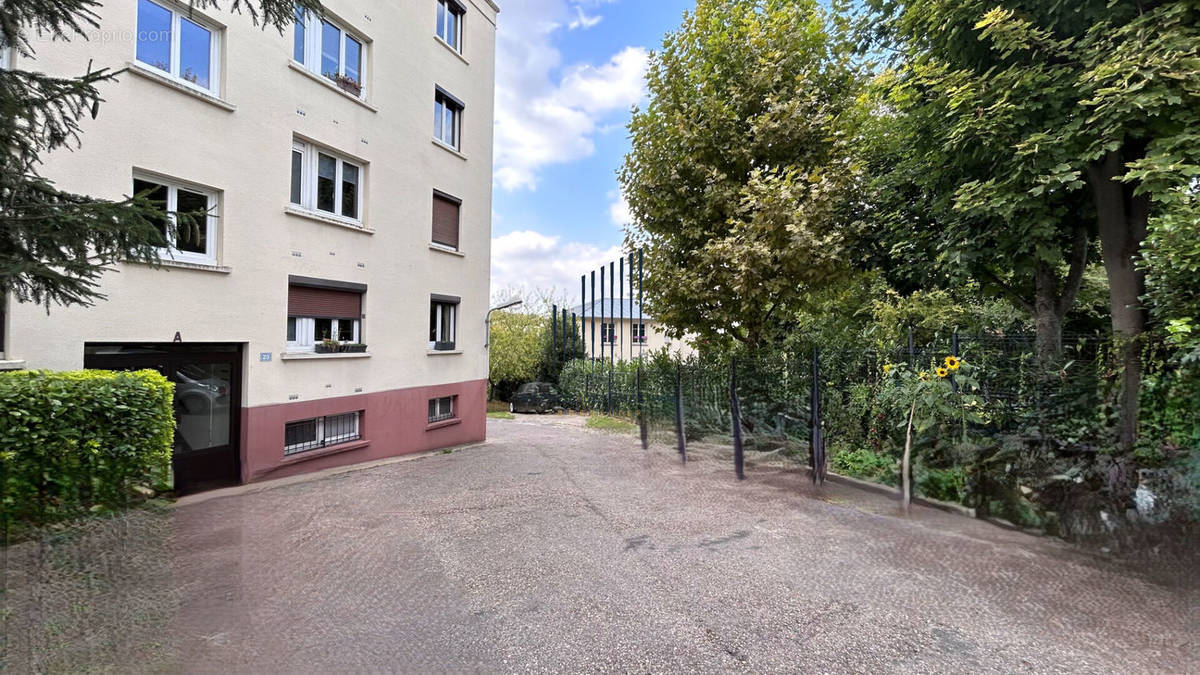 Appartement à RUEIL-MALMAISON