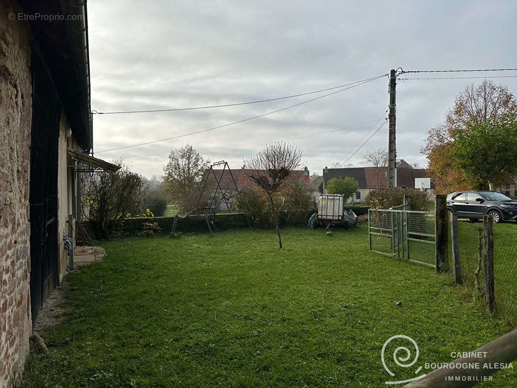 Maison à POUILLY-EN-AUXOIS