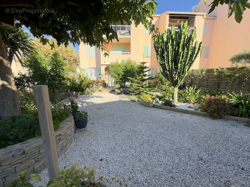 Appartement à SANARY-SUR-MER