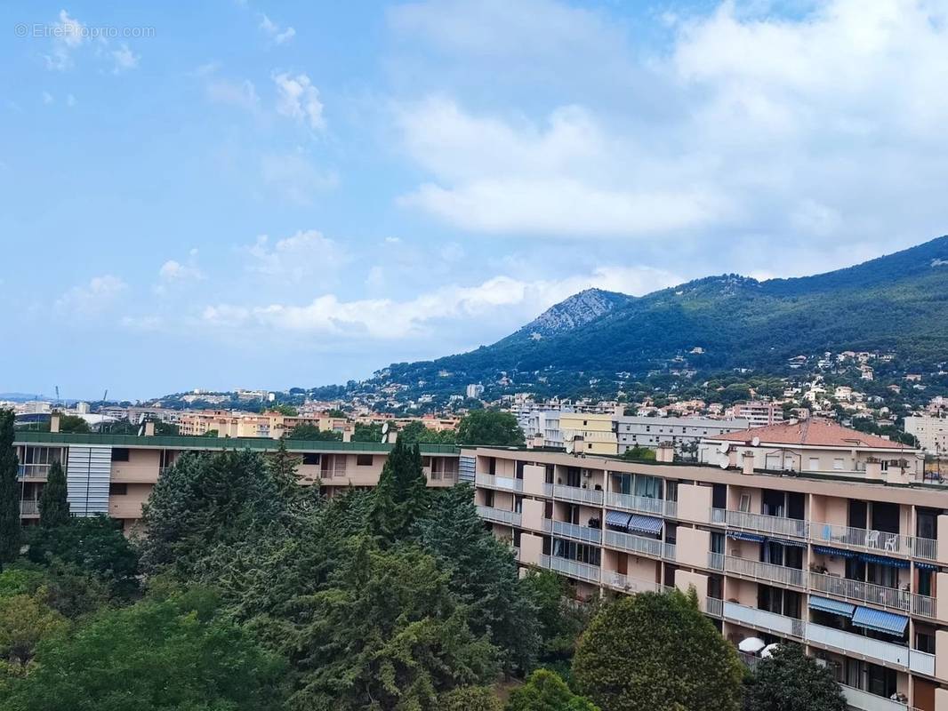 Appartement à LA VALETTE-DU-VAR