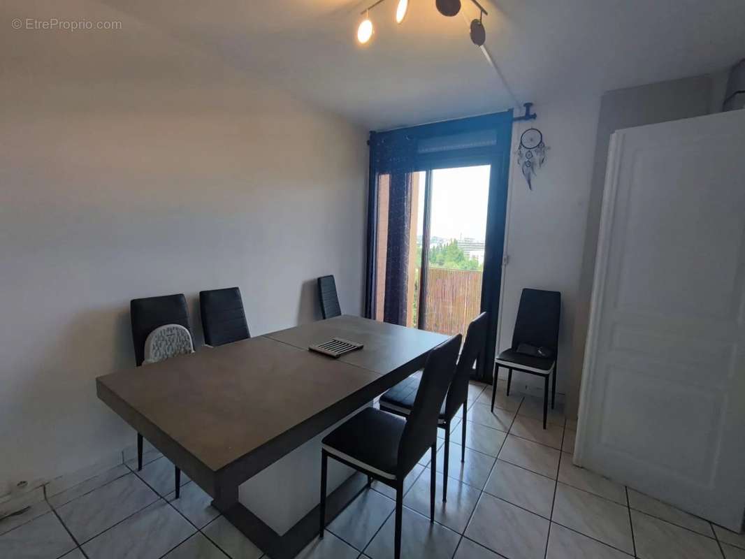 Appartement à LA VALETTE-DU-VAR