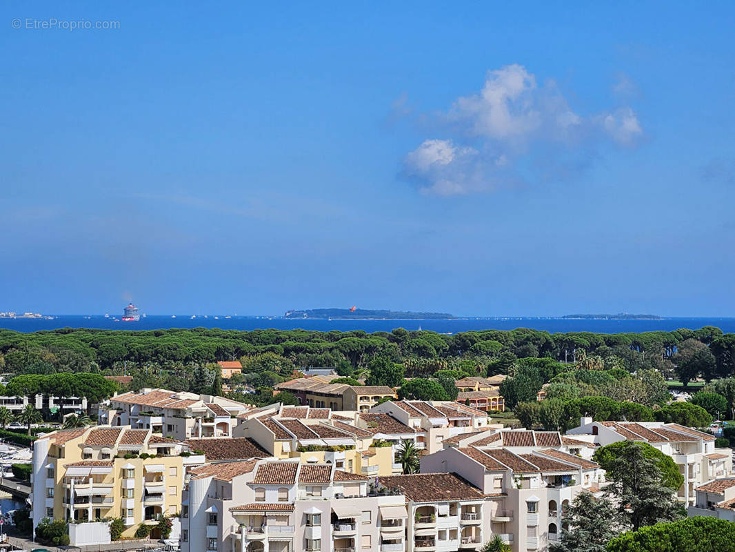 Appartement à MANDELIEU-LA-NAPOULE