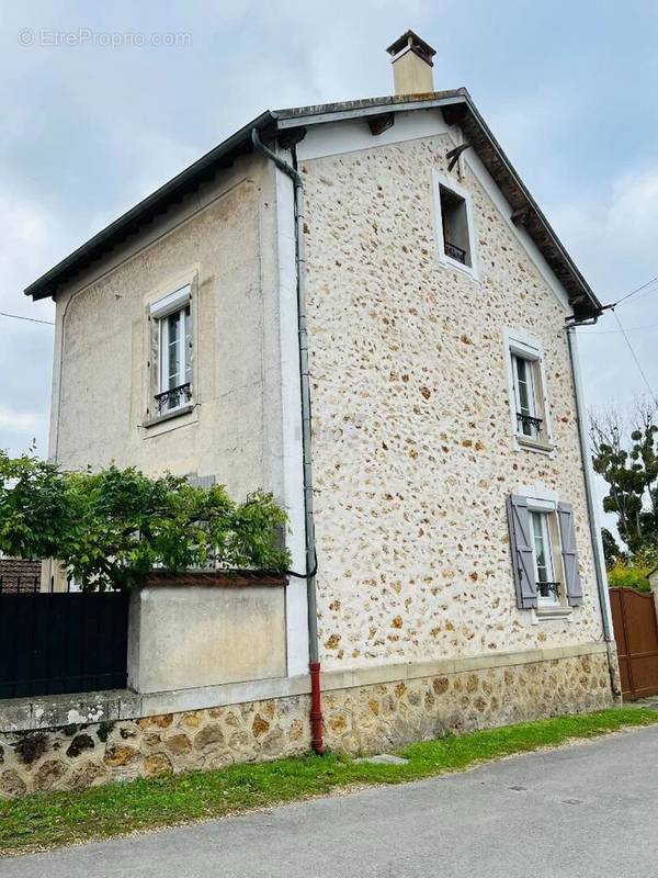 Maison à LA FERTE-SOUS-JOUARRE