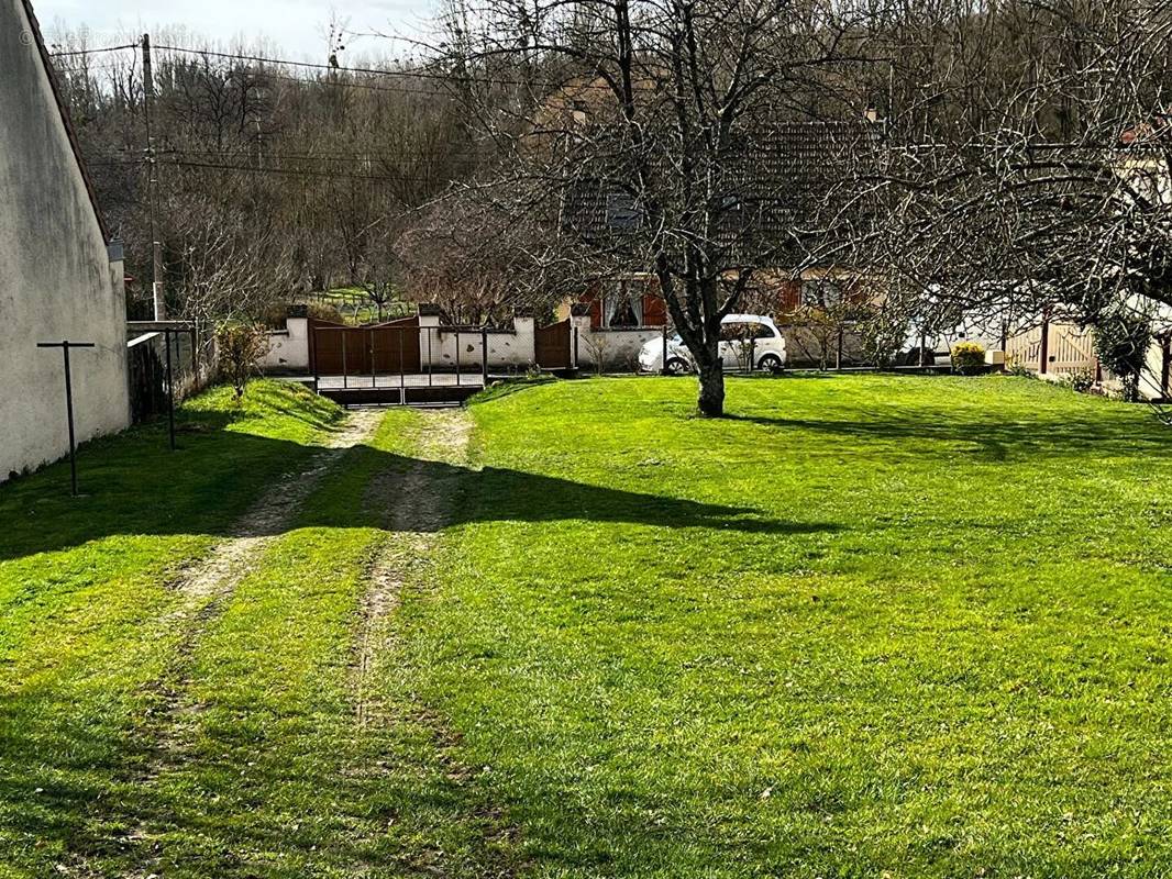 Terrain à LA FERTE-SOUS-JOUARRE