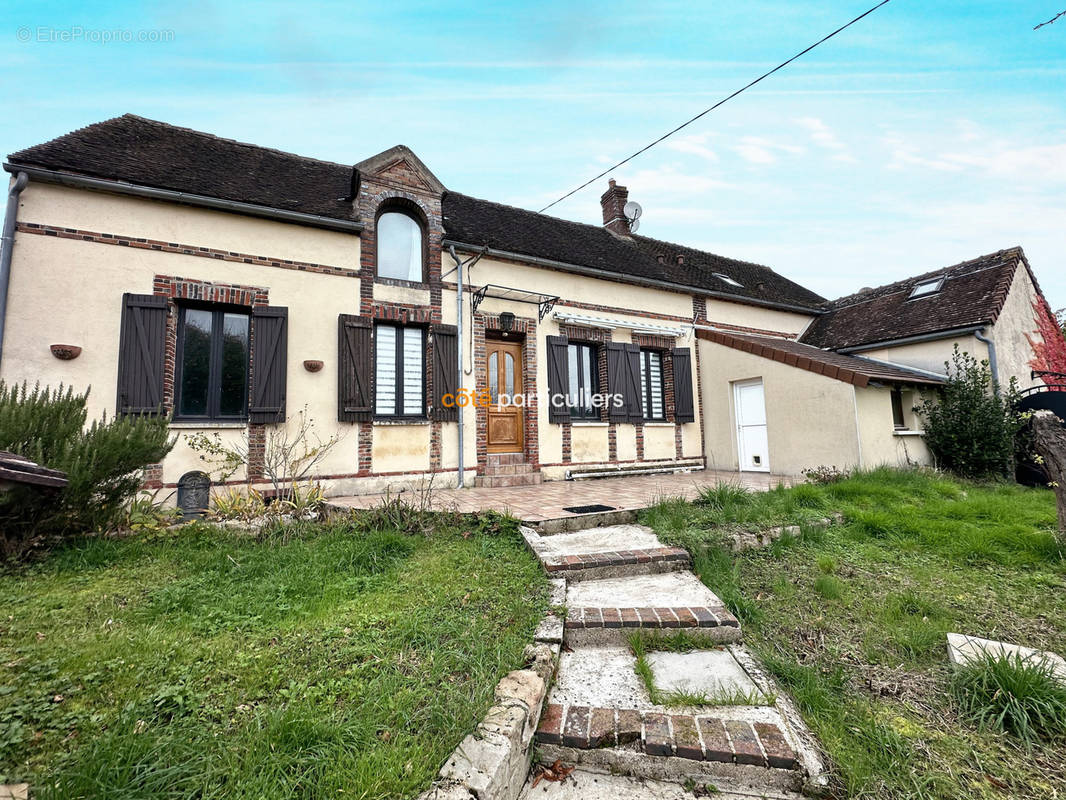 Maison à SALIGNY