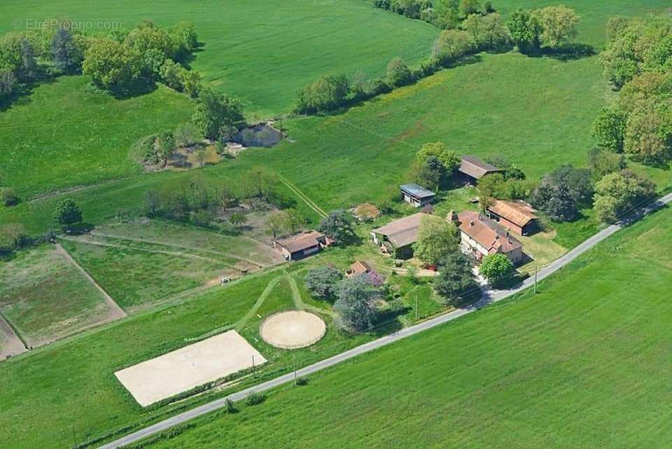 Maison à PARISOT