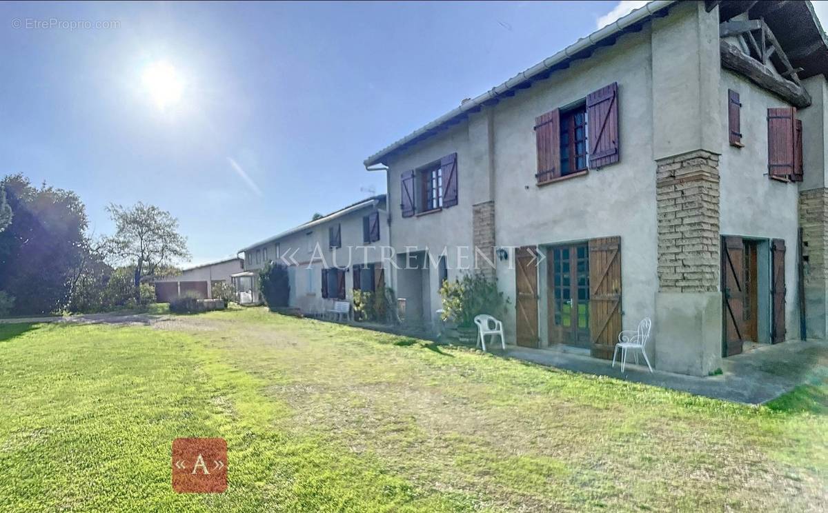 Maison à SAINT-SULPICE