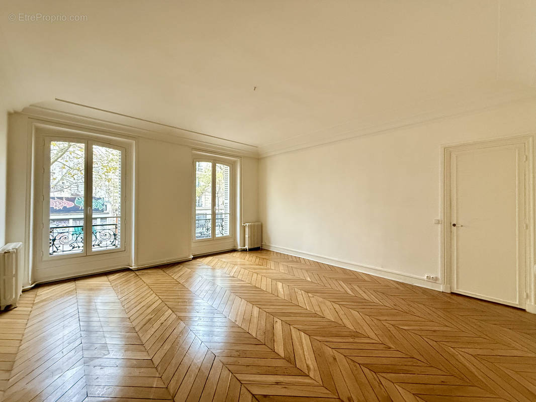 Appartement à PARIS-11E