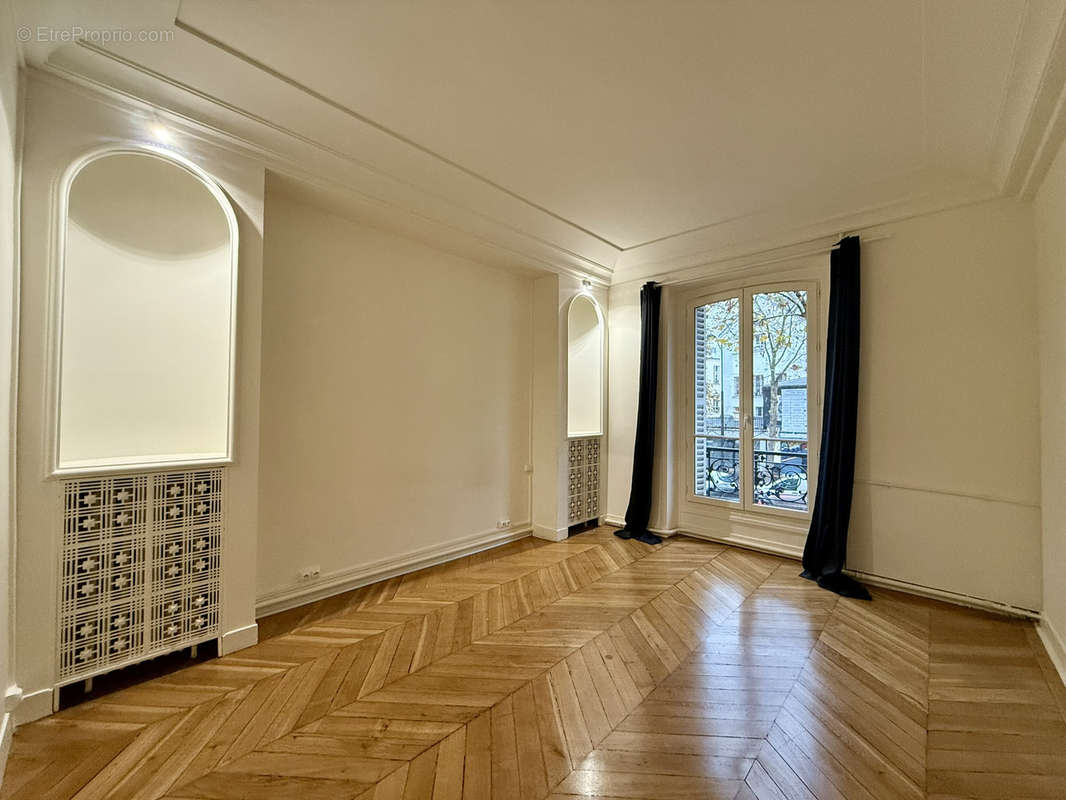 Appartement à PARIS-11E