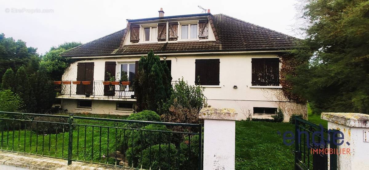 Maison à CHATILLON-SUR-INDRE