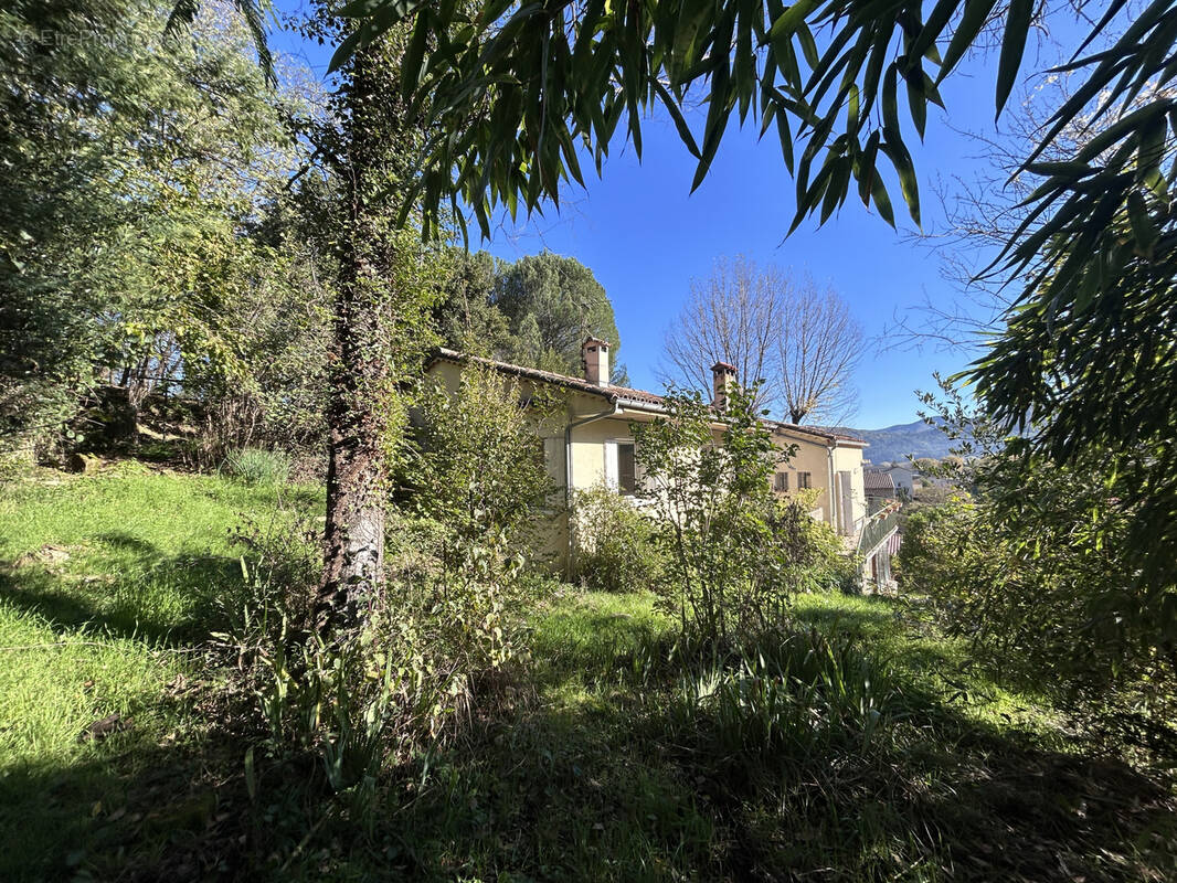 Maison à MOLIERES-CAVAILLAC