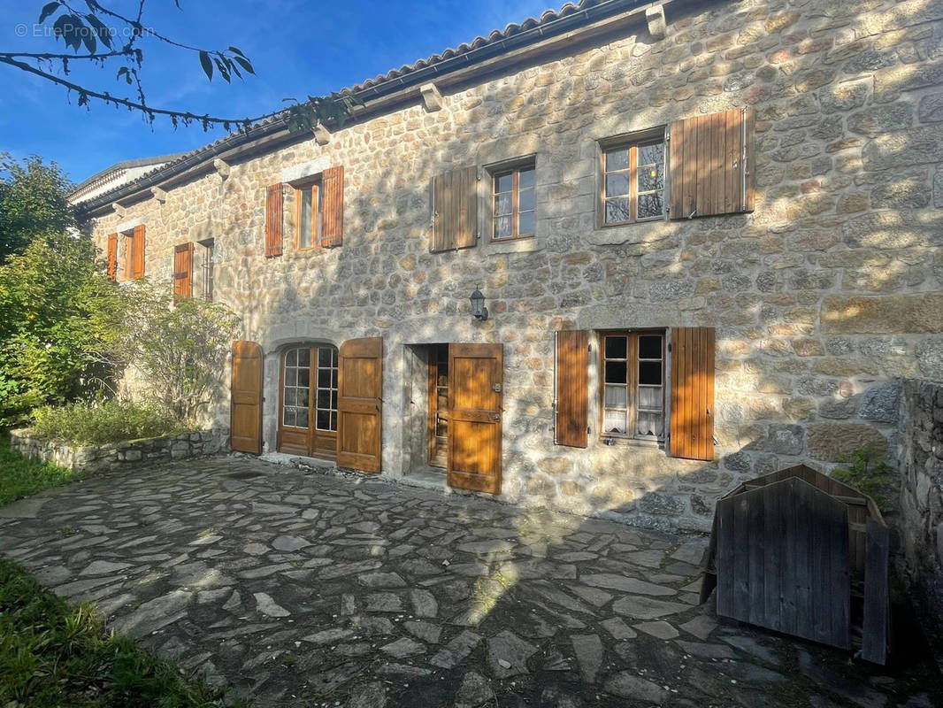 Maison à CHATEAUNEUF-DE-RANDON