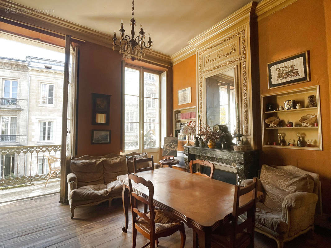 Appartement à BORDEAUX