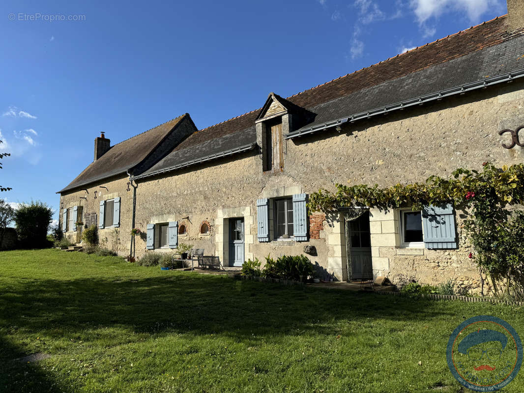 Maison à BEAUMONT-LA-RONCE