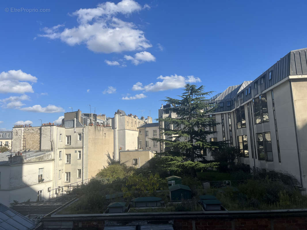 Appartement à PARIS-14E