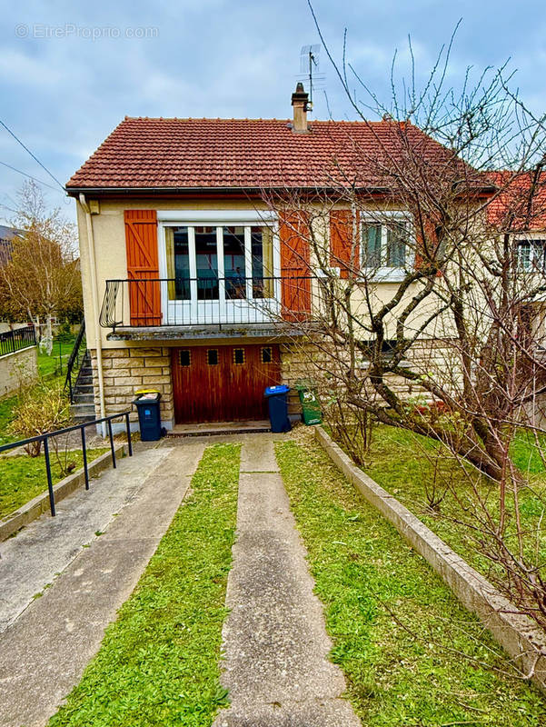 Maison à VILLENEUVE-SAINT-GEORGES