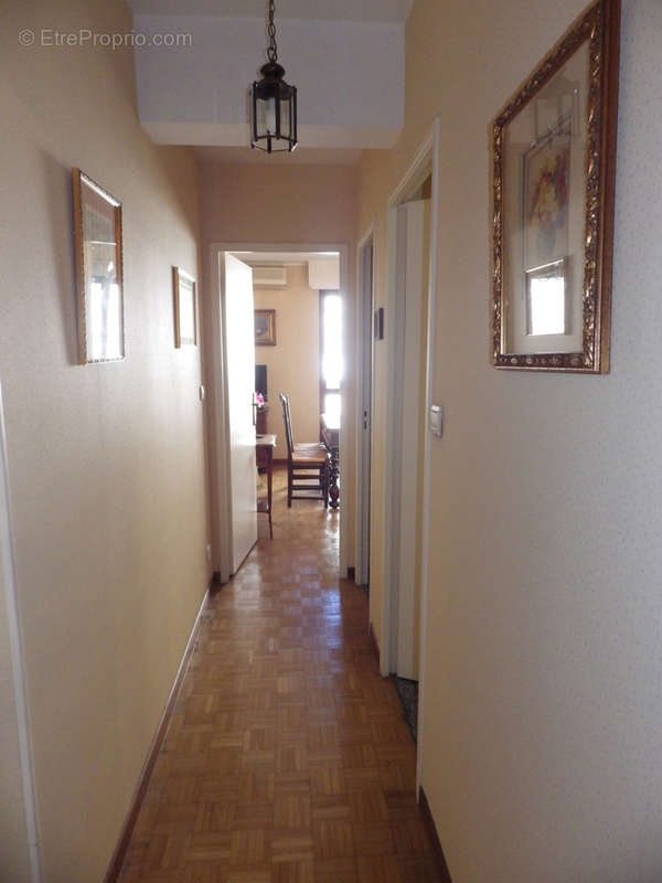 Appartement à MARSEILLE-8E