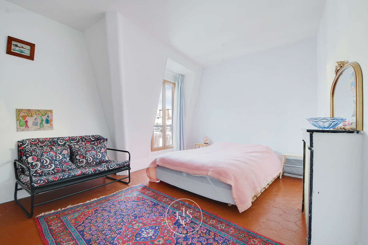 Appartement à PARIS-11E