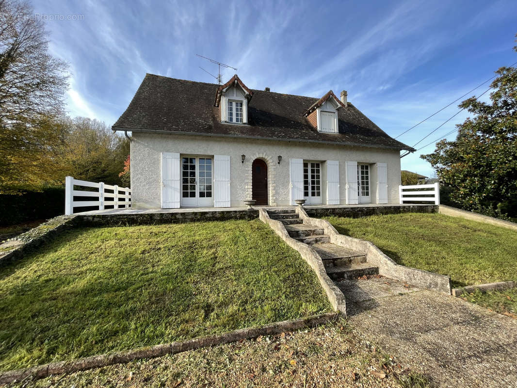 Maison à TRELISSAC