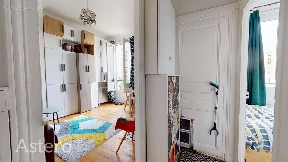 Appartement à PARIS-18E