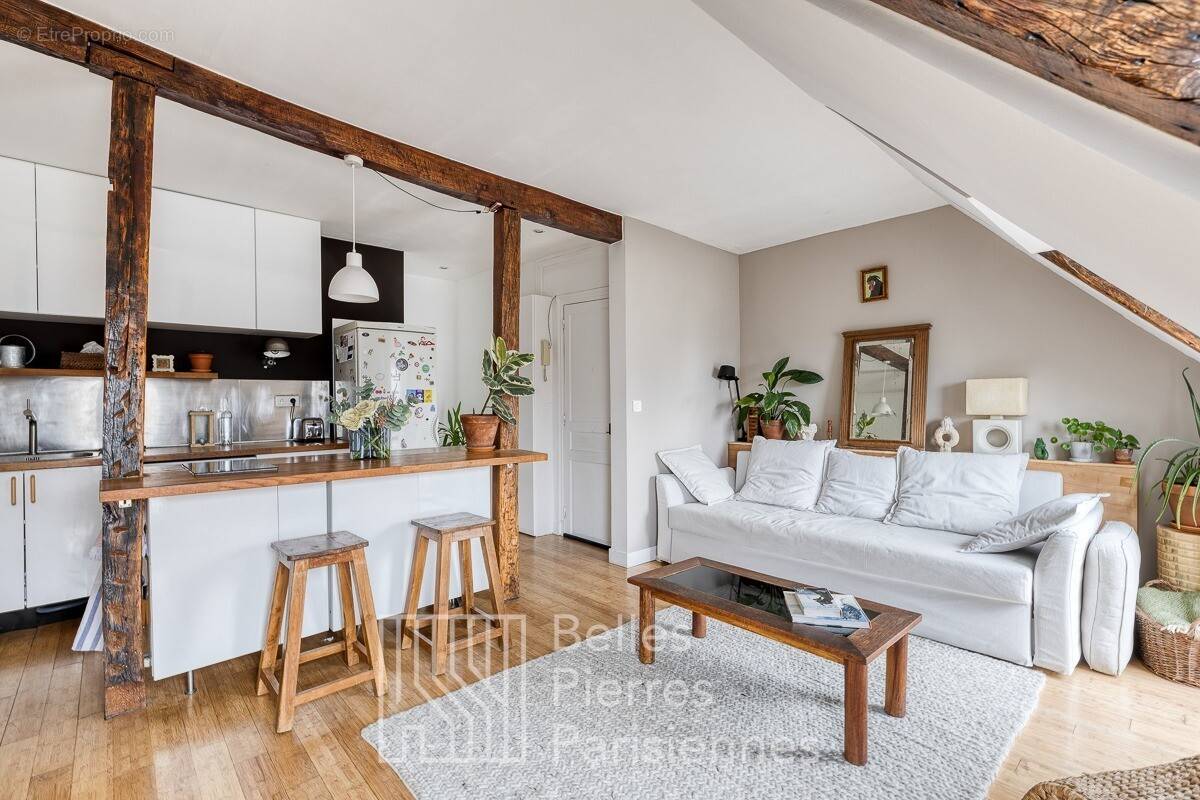 Appartement à PARIS-18E