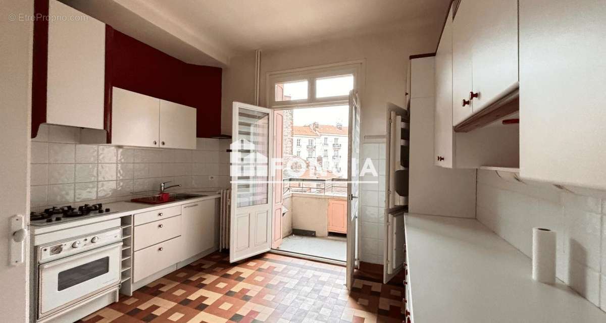 Appartement à SAINT-ETIENNE