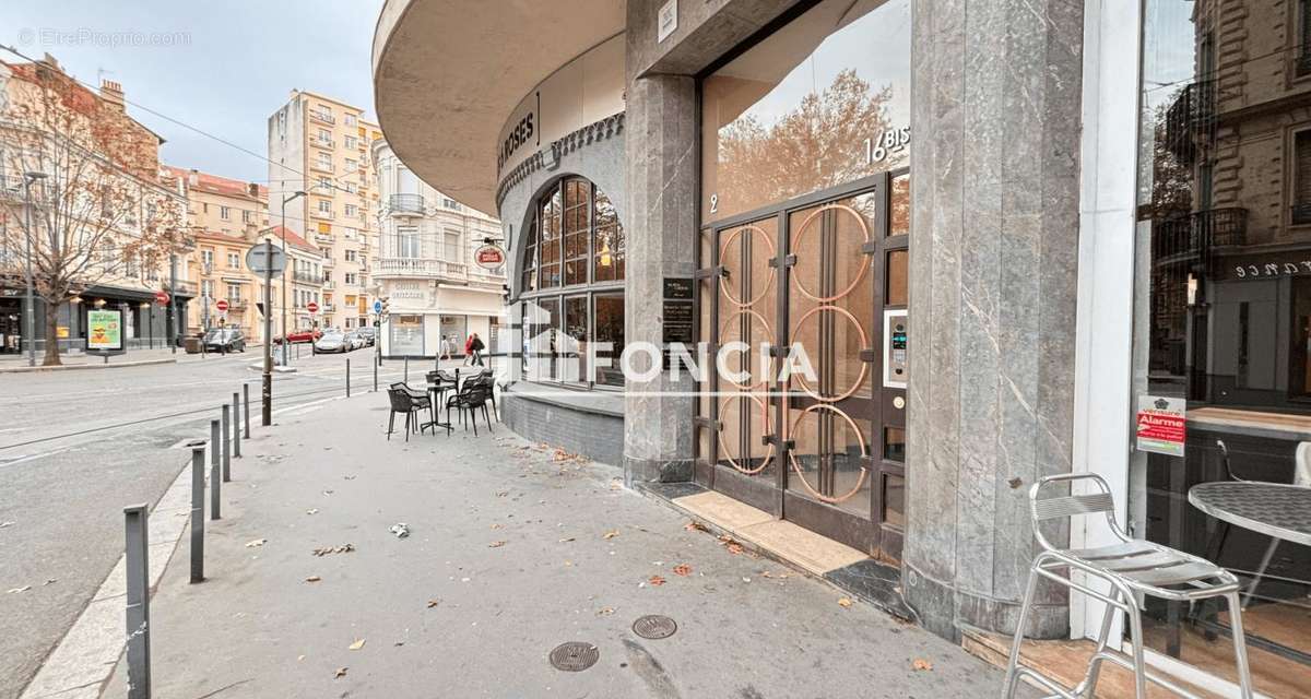 Appartement à SAINT-ETIENNE