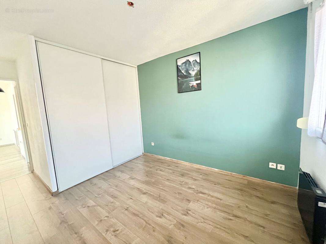 Appartement à DECINES-CHARPIEU