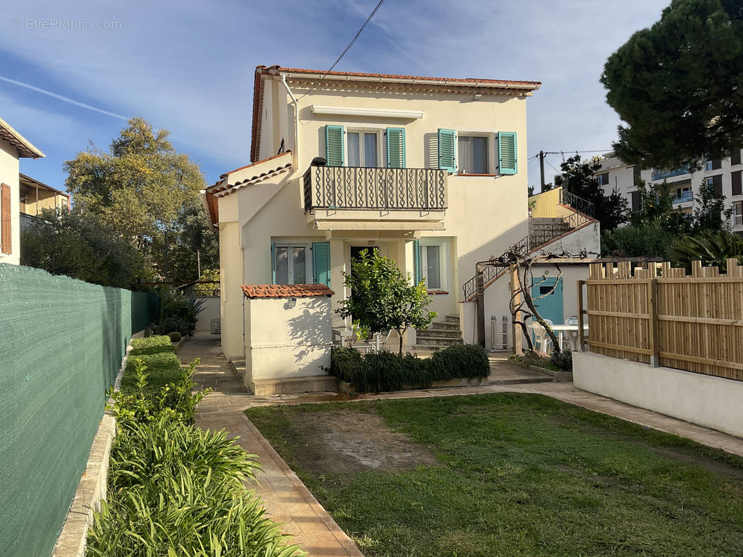 Maison à CAGNES-SUR-MER