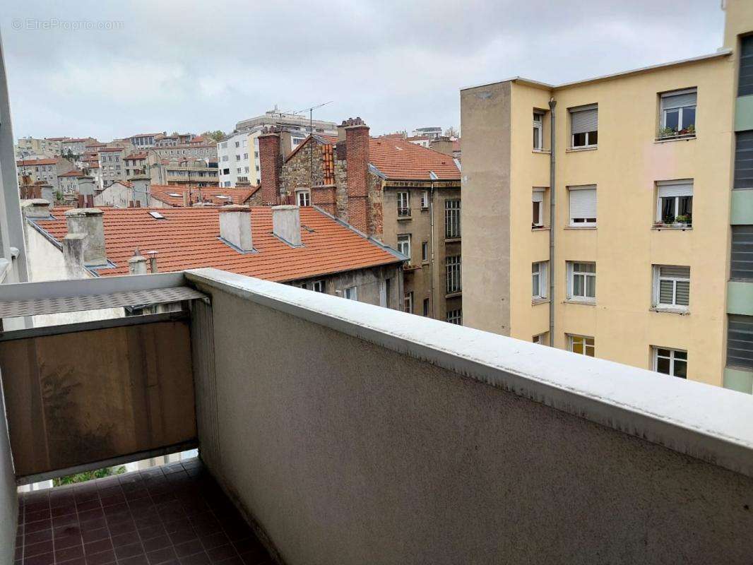 Appartement à SAINT-ETIENNE