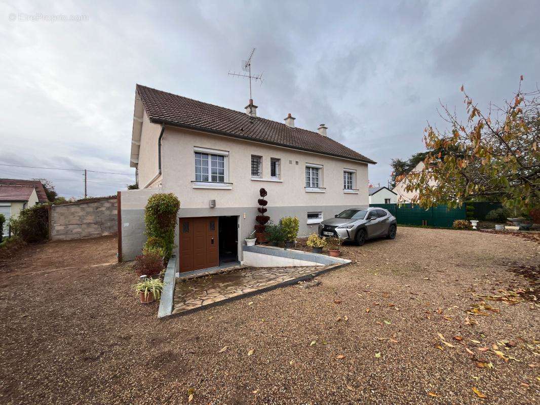 Maison à SAINT-DENIS-EN-VAL