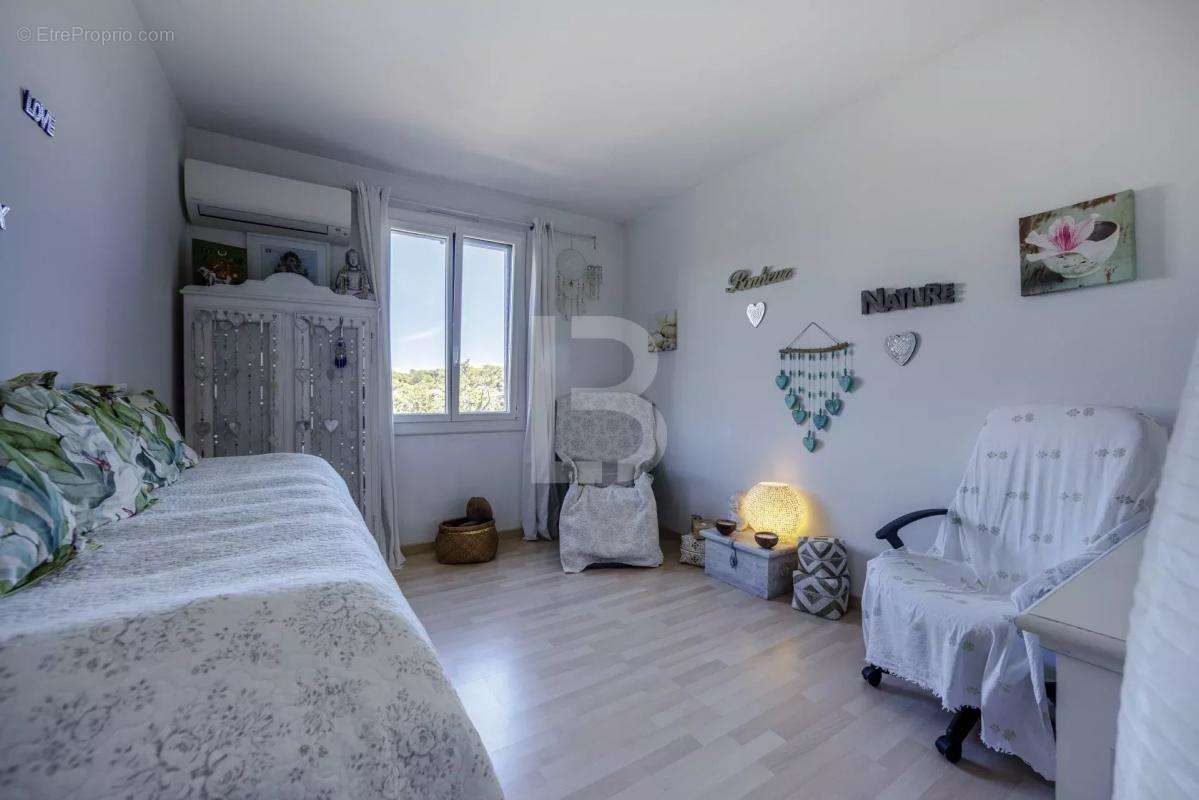 Appartement à VILLENEUVE-LOUBET