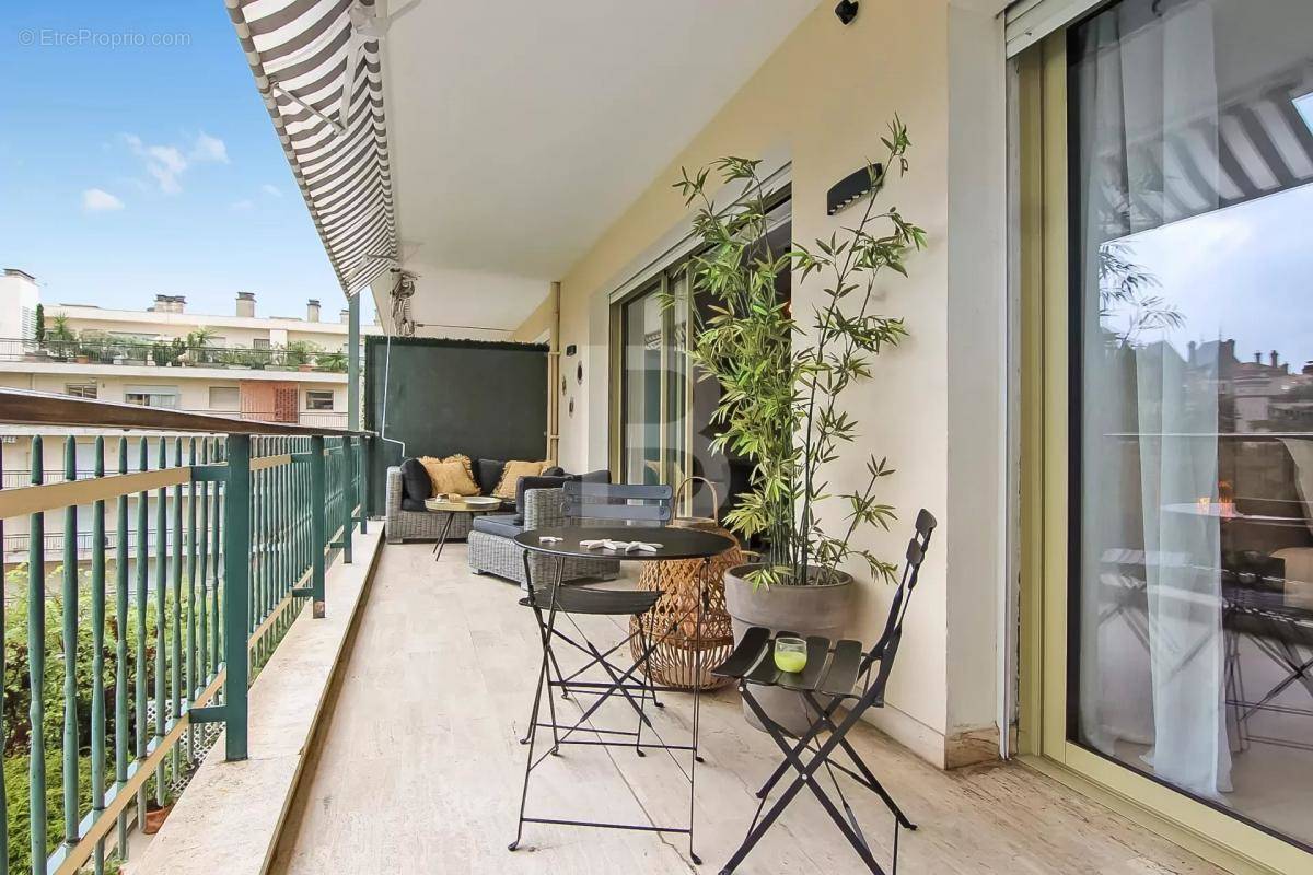 Appartement à CANNES