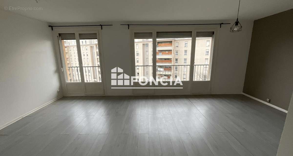 Appartement à VILLEURBANNE