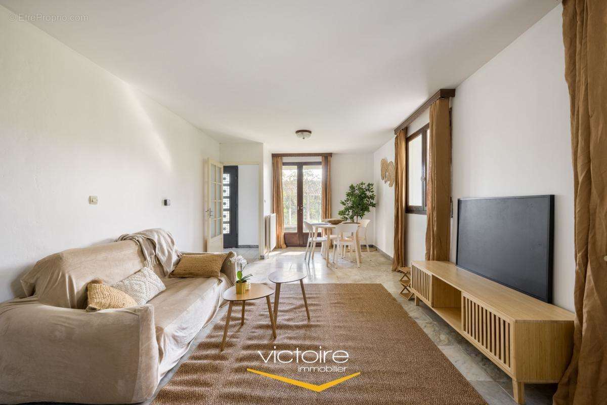 Appartement à LYON-9E