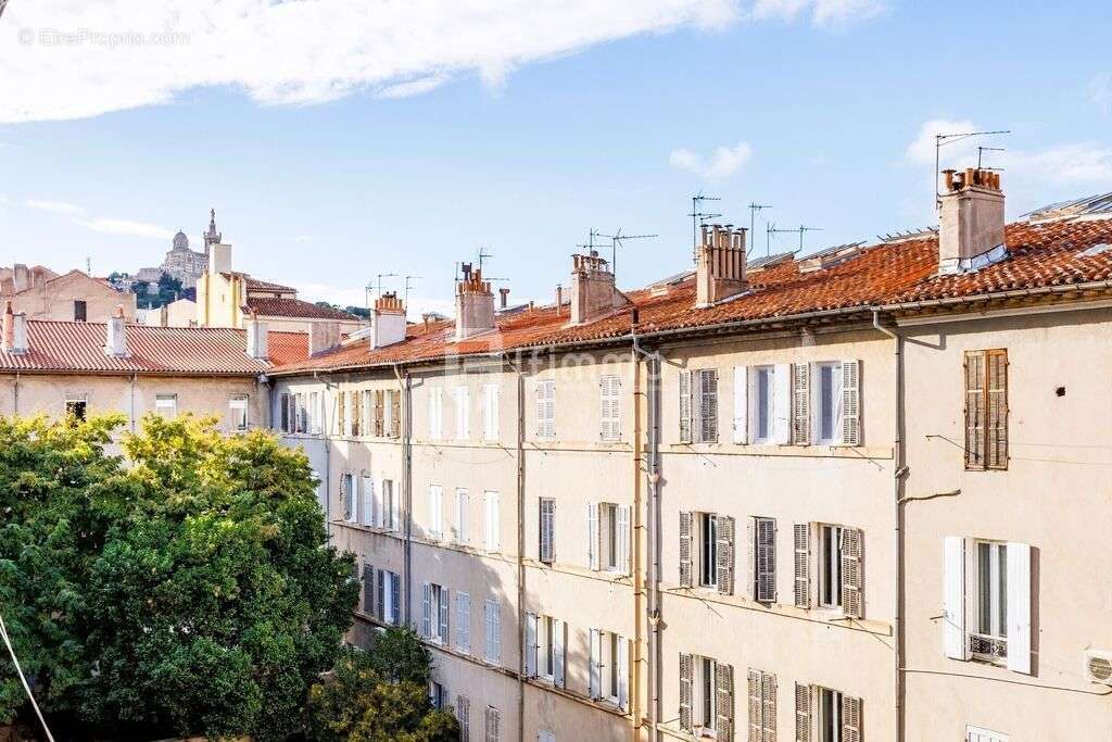 Appartement à MARSEILLE-6E