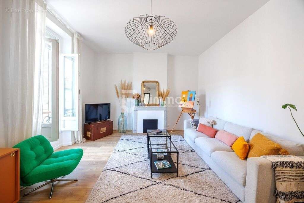 Appartement à MARSEILLE-6E