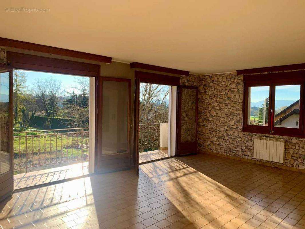 Appartement à VIUZ-LA-CHIESAZ