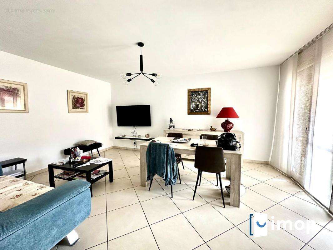 Appartement à MARSEILLE-15E