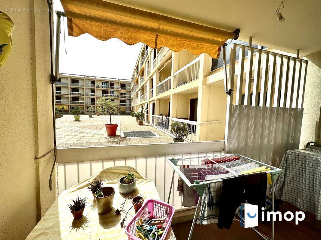 Appartement à MARSEILLE-15E