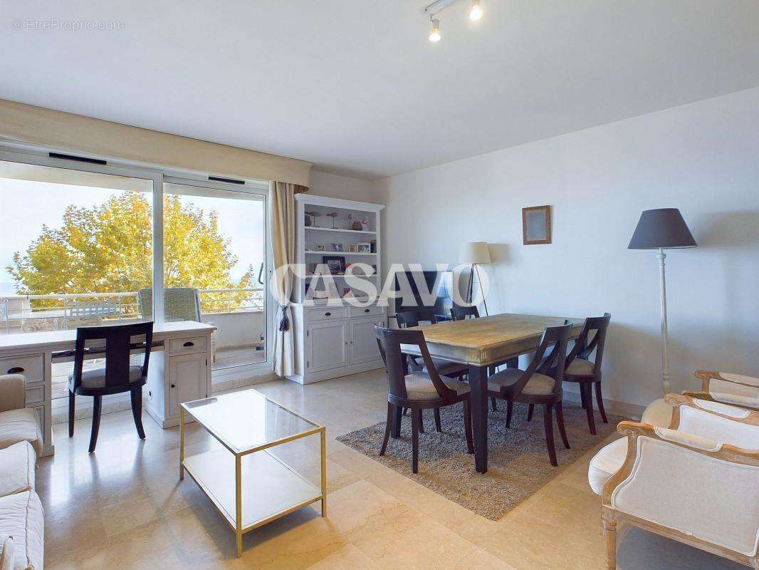 Appartement à BEAUSOLEIL