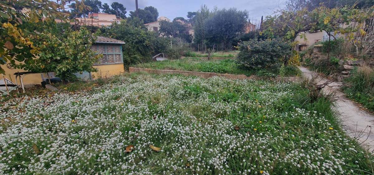 Terrain à LA SEYNE-SUR-MER