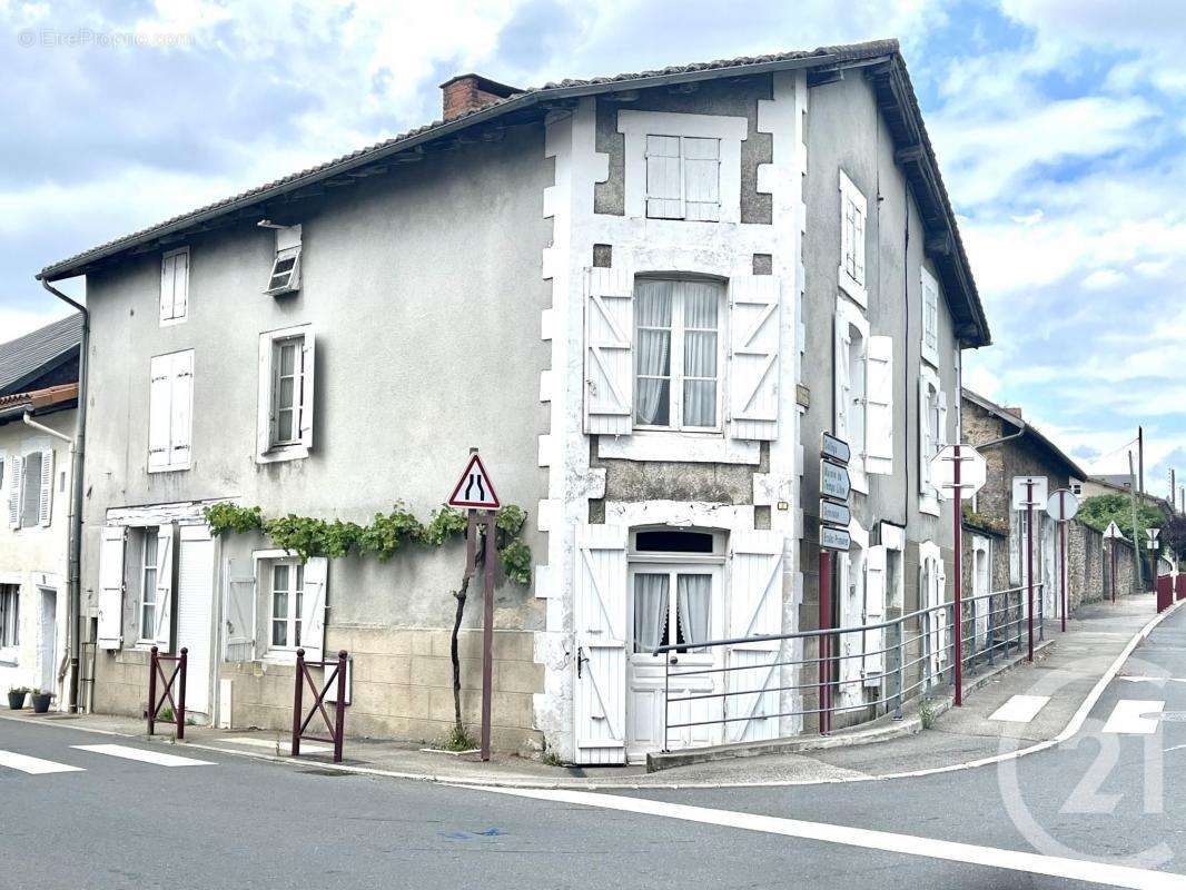 Maison à ROCHECHOUART